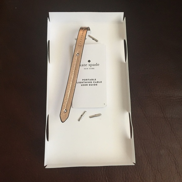 Kate Spade Cat Portable Lightning Cable Cha… - Picture 4 of 6